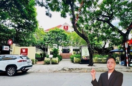 Bán Siêu Phẩm VILLA mặt tiền Xuân Thủy, Thảo Điền, Q.2. DT: 897m2, Sổ Đỏ. Giá: 405 tỷ. LH: 0909108814